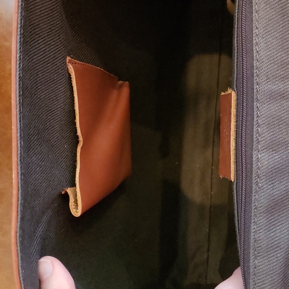 Gorgeous leather shoulder bag - Picture 12 of 14